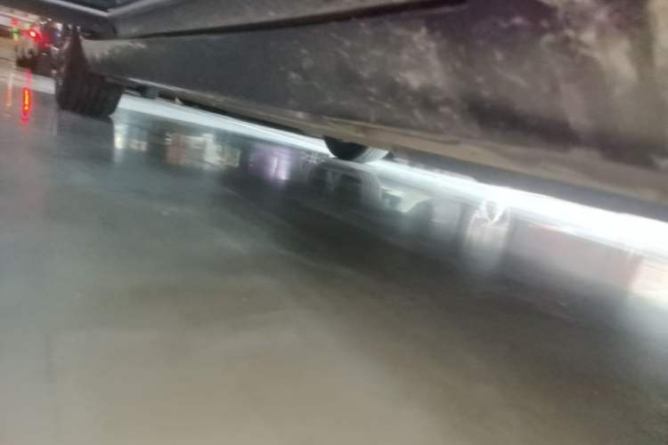 Used XPeng P5 2021 550P Right Side Sill