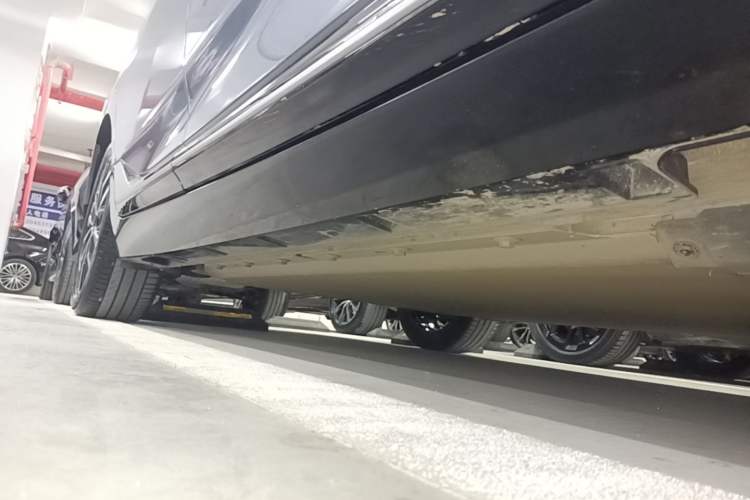 Used XPeng P5 2021 460G+ Right Side Sill