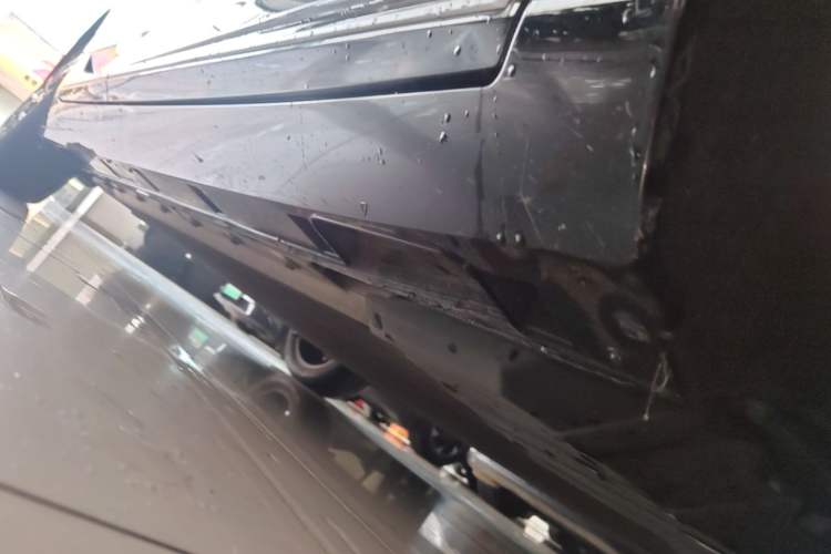 Used XPeng P5 2021 460G+ Right Side Sill