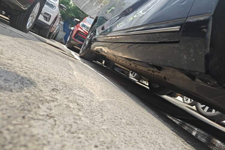 Used XPeng P5 2021 600P Right Side Sill