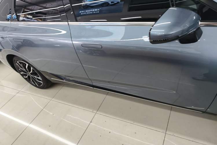 Used XPeng P5 2021 460G Right Side Sill