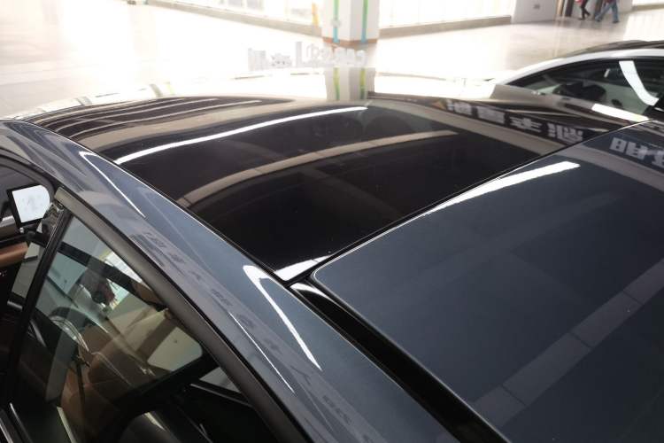 Used XPeng P5 2021 550E Roof
