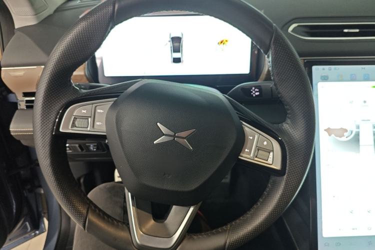 Used XPeng P5 2021 550G Steering Wheel
