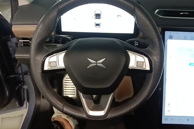 Used XPeng P5 2021 550G Steering Wheel