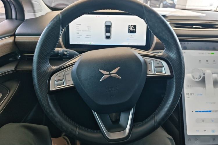 Used XPeng P5 2021 550G Steering Wheel