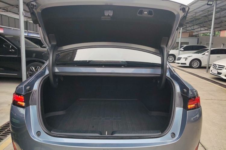 Used XPeng P5 2021 550G Trunk