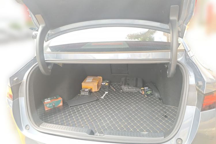Used XPeng P5 2021 460G+ Trunk