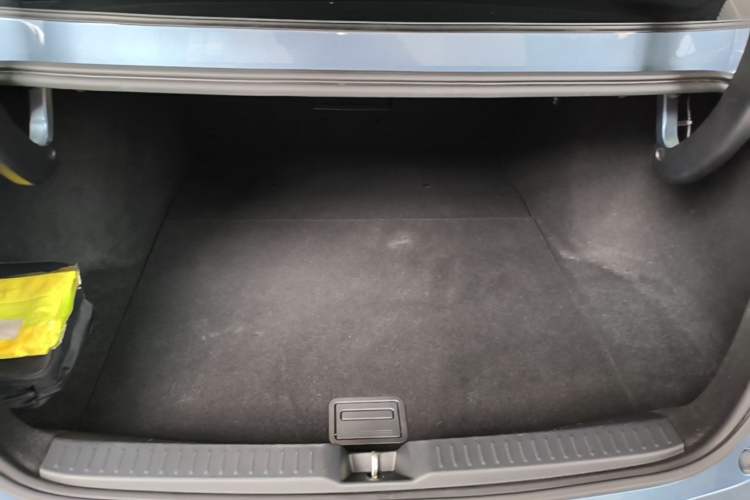 Used XPeng P5 2021 460G+ Trunk