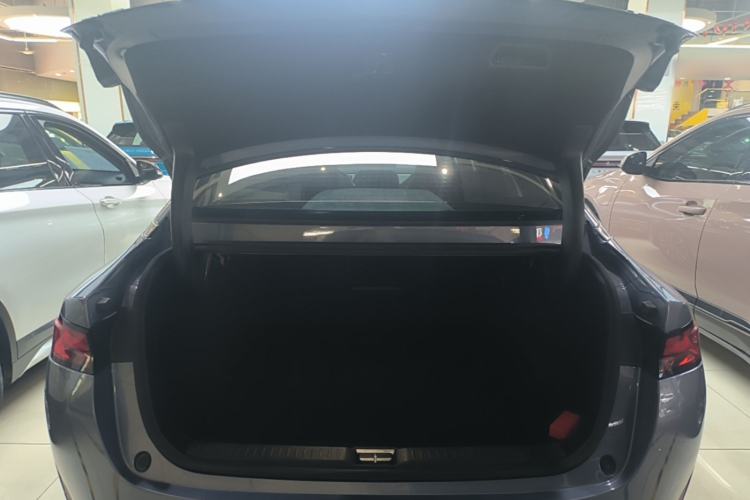 Used XPeng P5 2021 460G+ Trunk