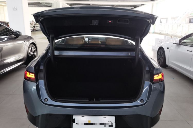 Used XPeng P5 2021 550E Trunk