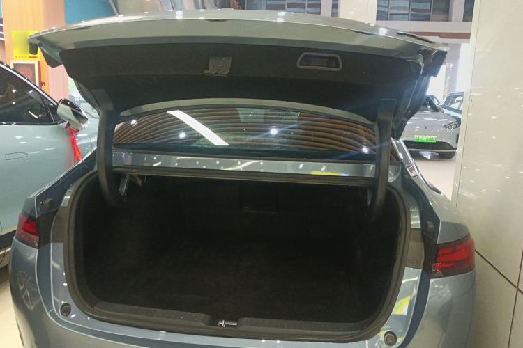 Used XPeng P5 2021 460G+ Trunk