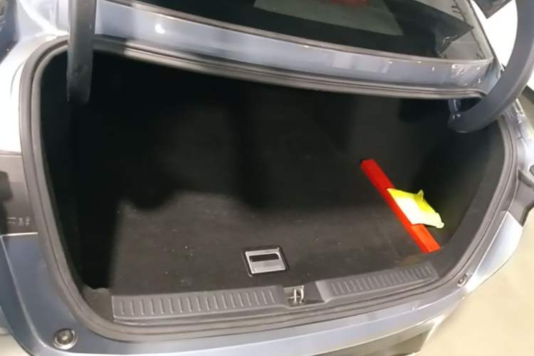 Used XPeng P5 2021 550G Trunk