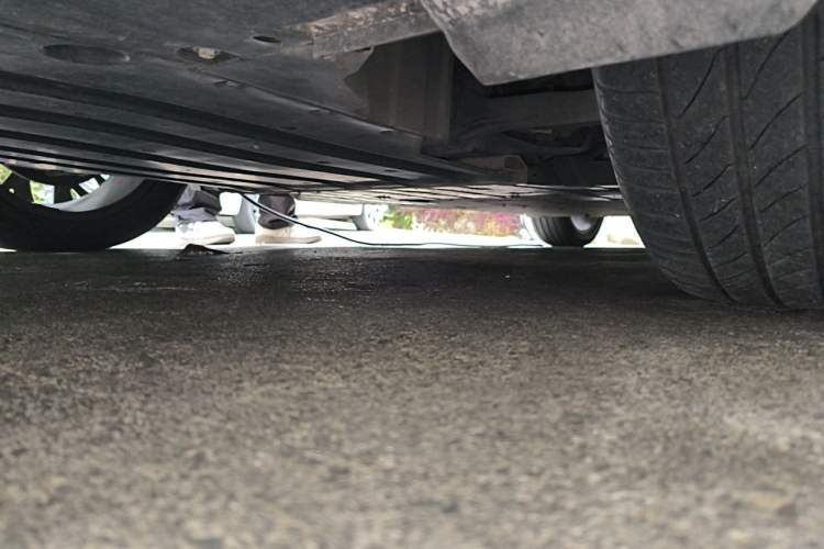 Used XPeng P5 2021 550E Chassis Front Left