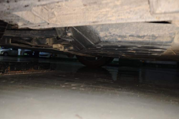 Used XPeng P5 2021 550P Chassis Front Left