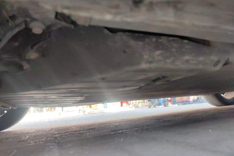 Used XPeng P5 2021 600P Chassis Front Left