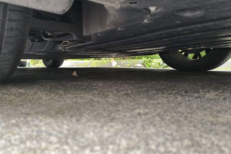 Used XPeng P5 2021 550E Chassis Front Right