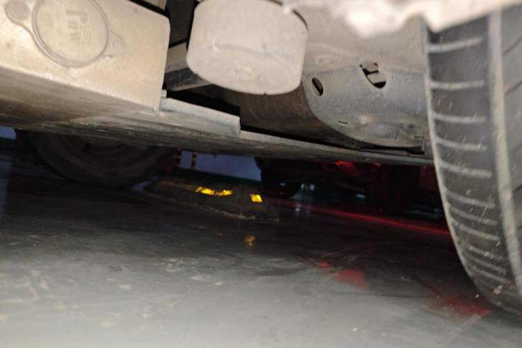 Used XPeng P5 2021 550P Chassis Rear Left