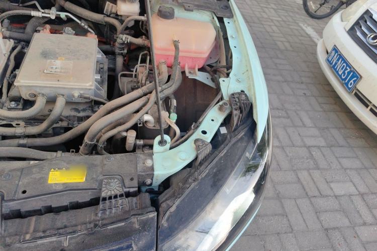 Used XPeng P5 2021 600P Engine Bay Left