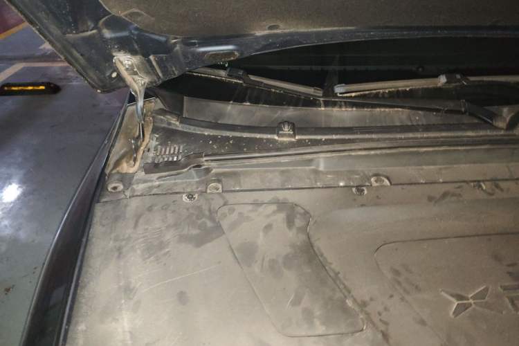Used XPeng P5 2021 550P Engine Bay Right
