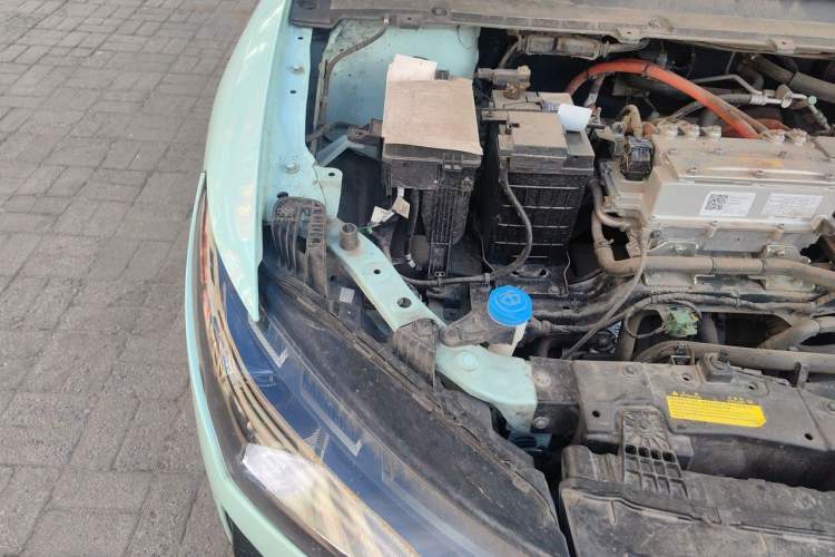 Used XPeng P5 2021 600P Engine Bay Right