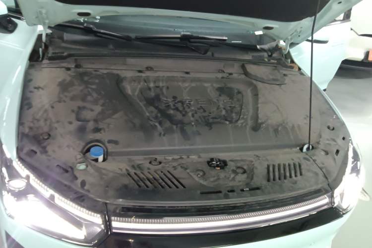 Used XPeng P5 2021 600P Engine Bay