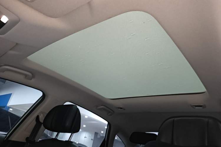 Used XPeng P5 2021 550P Headliner