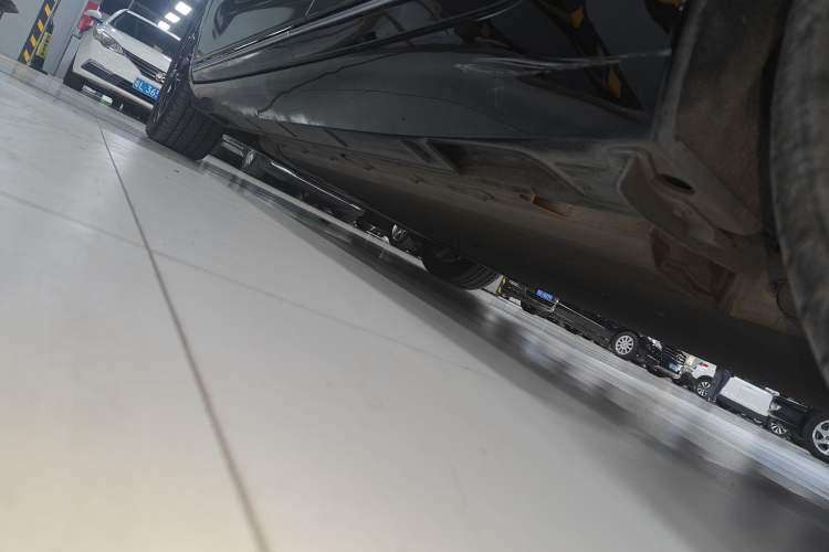 Used XPeng P5 2021 550E Left Side Sill