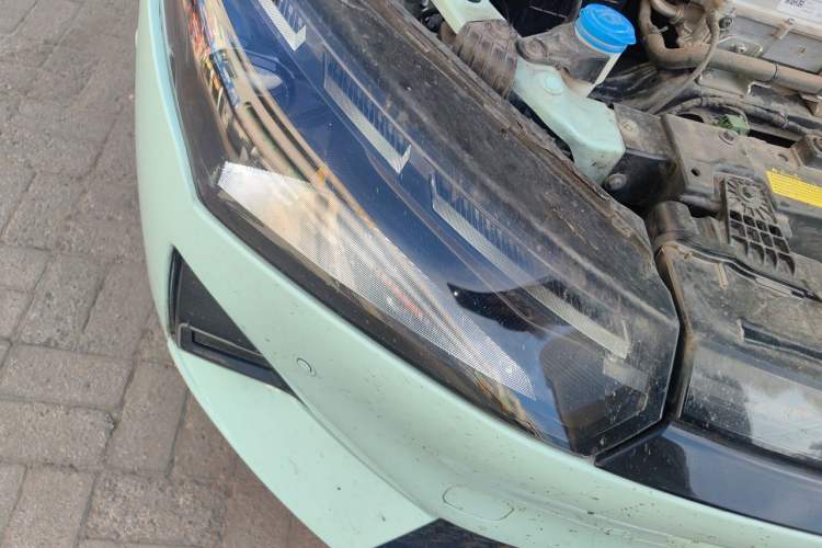 Used XPeng P5 2021 600P Right Front Headlight