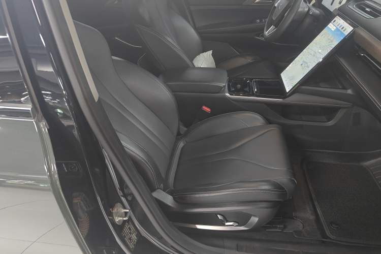 Used XPeng P5 2021 550E Right Front Seat