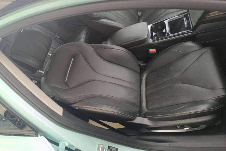 Used XPeng P5 2021 600P Right Front Seat