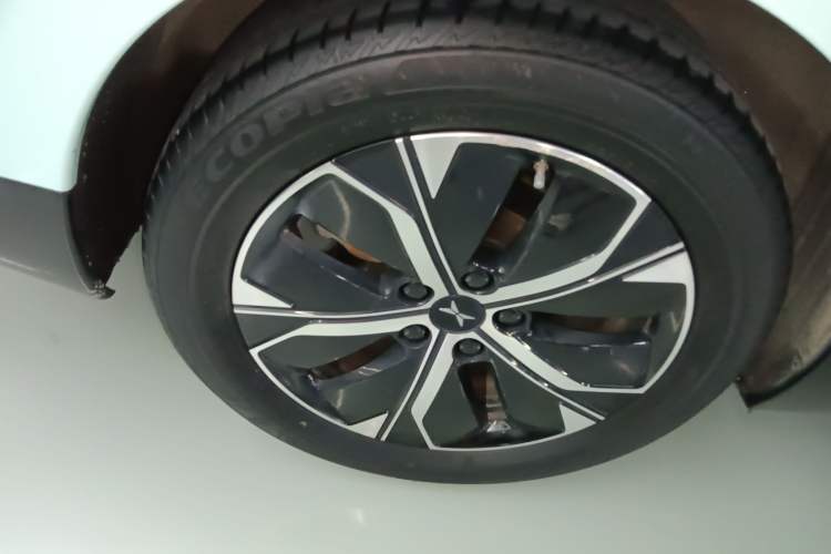 Used XPeng P5 2021 600P Right Rear Wheel Hub