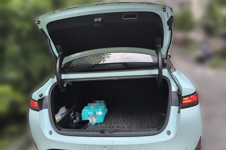 Used XPeng P5 2021 550E Trunk