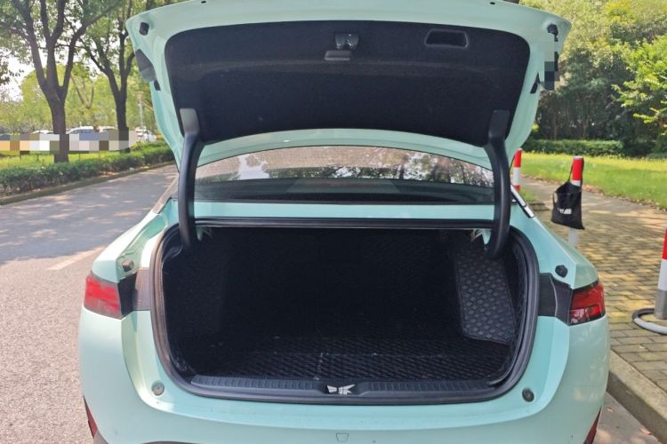 Used XPeng P5 2021 460G Trunk