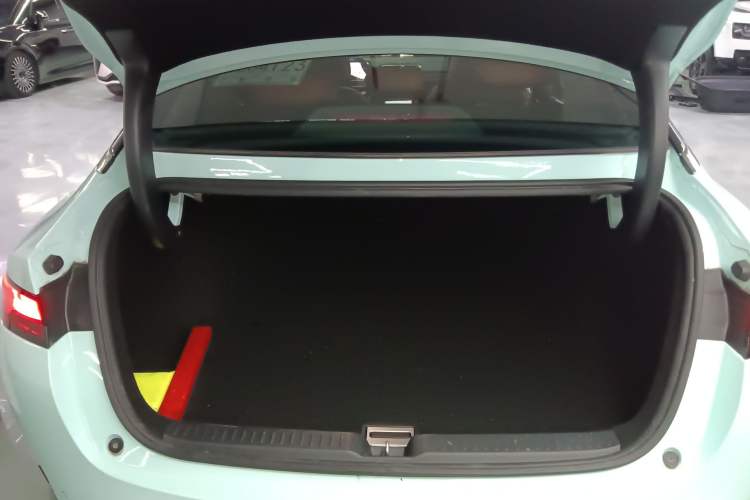 Used XPeng P5 2021 600P Trunk
