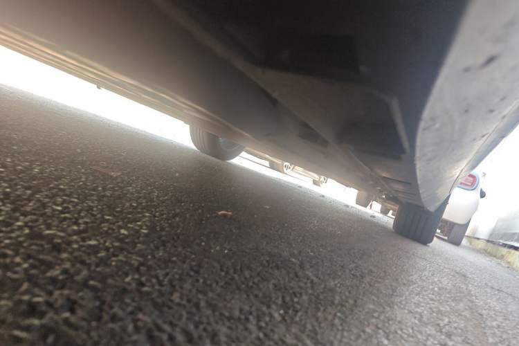Used XPeng P5 2021 550E Chassis Front Left