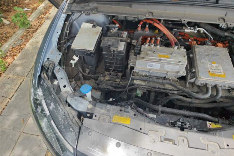 Used XPeng P5 2021 550G Engine Bay Right