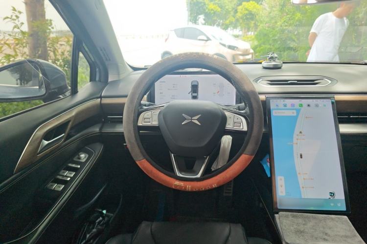 Used XPeng P5 2021 550G Steering Wheel