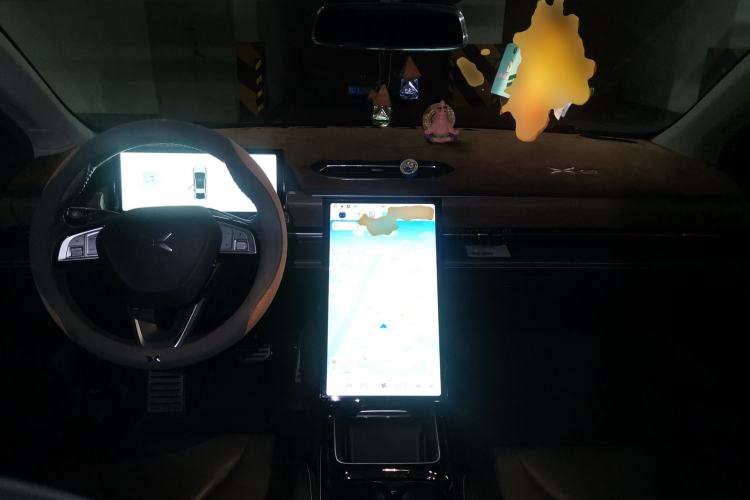 Used XPeng P5 2021 460G+ Center Console