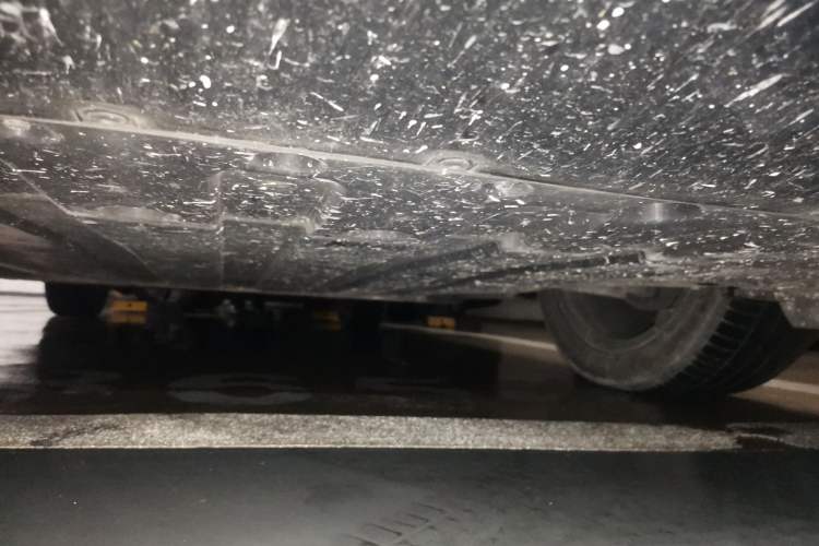 Used XPeng P5 2021 460G+ Chassis Front