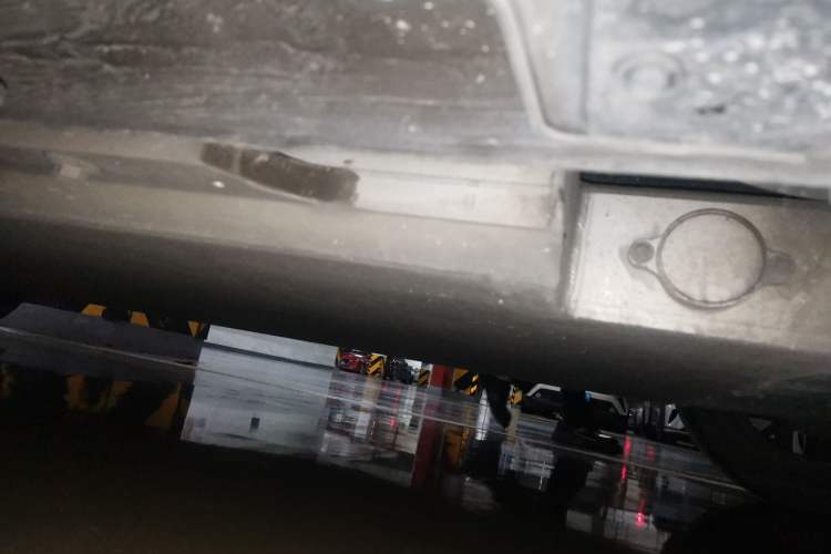 Used XPeng P5 2021 460G+ Chassis Rear Left