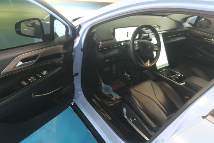 Used XPeng P5 2021 550G Interior 3