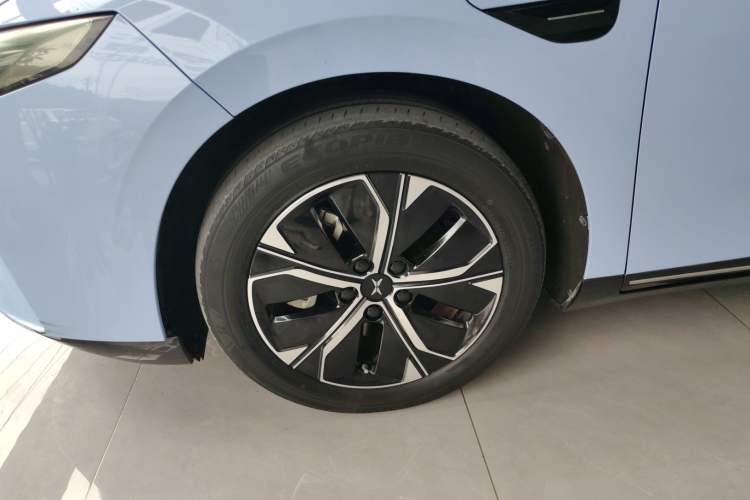 Used XPeng P5 2021 550G Left Front Wheel Hub