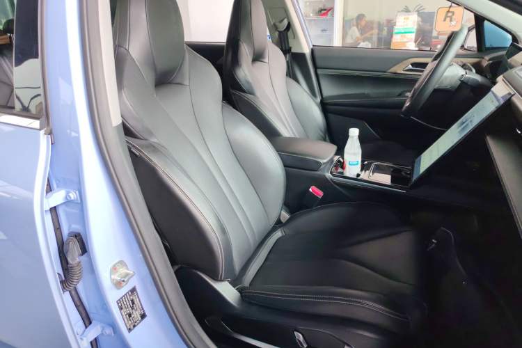 Used XPeng P5 2021 550G Right Front Seat