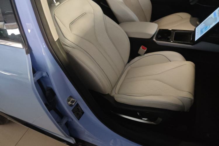 Used XPeng P5 2021 550E Right Front Seat