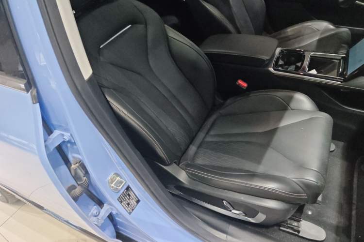 Used XPeng P5 2021 600P Right Front Seat