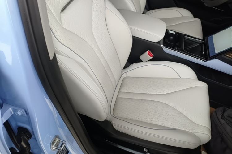 Used XPeng P5 2021 550E Right Front Seat