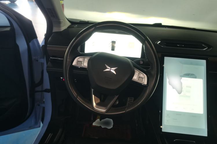 Used XPeng P5 2021 550G Steering Wheel