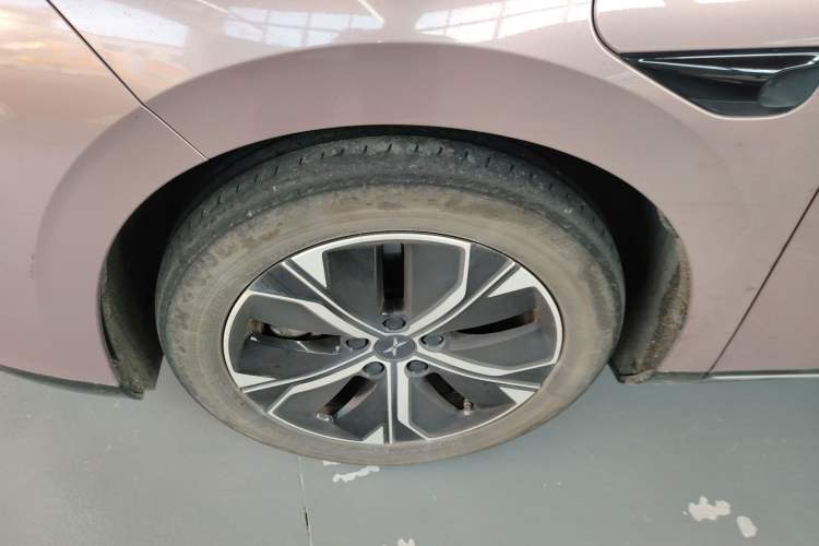 Used XPeng P5 2021 550E Left Front Wheel Hub