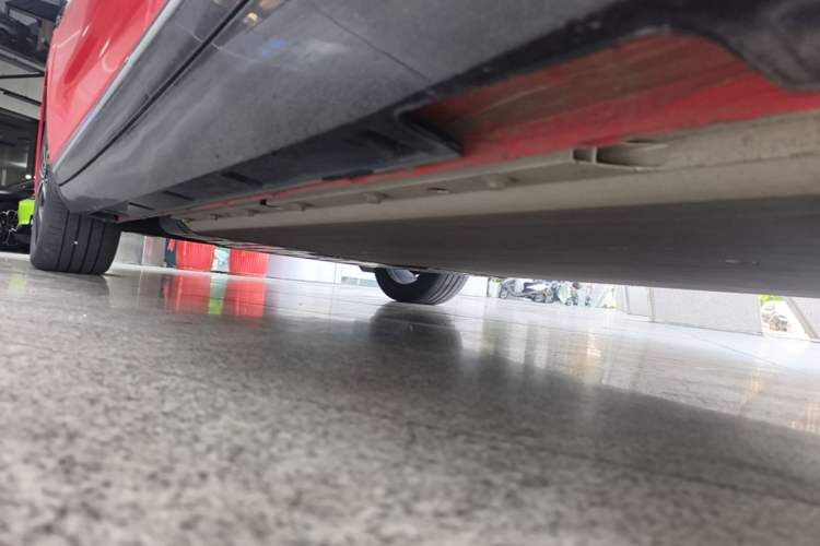 Used XPeng P5 2021 550E Left Side Sill