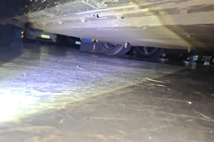 Used XPeng P5 2021 460G+ Chassis Front Right